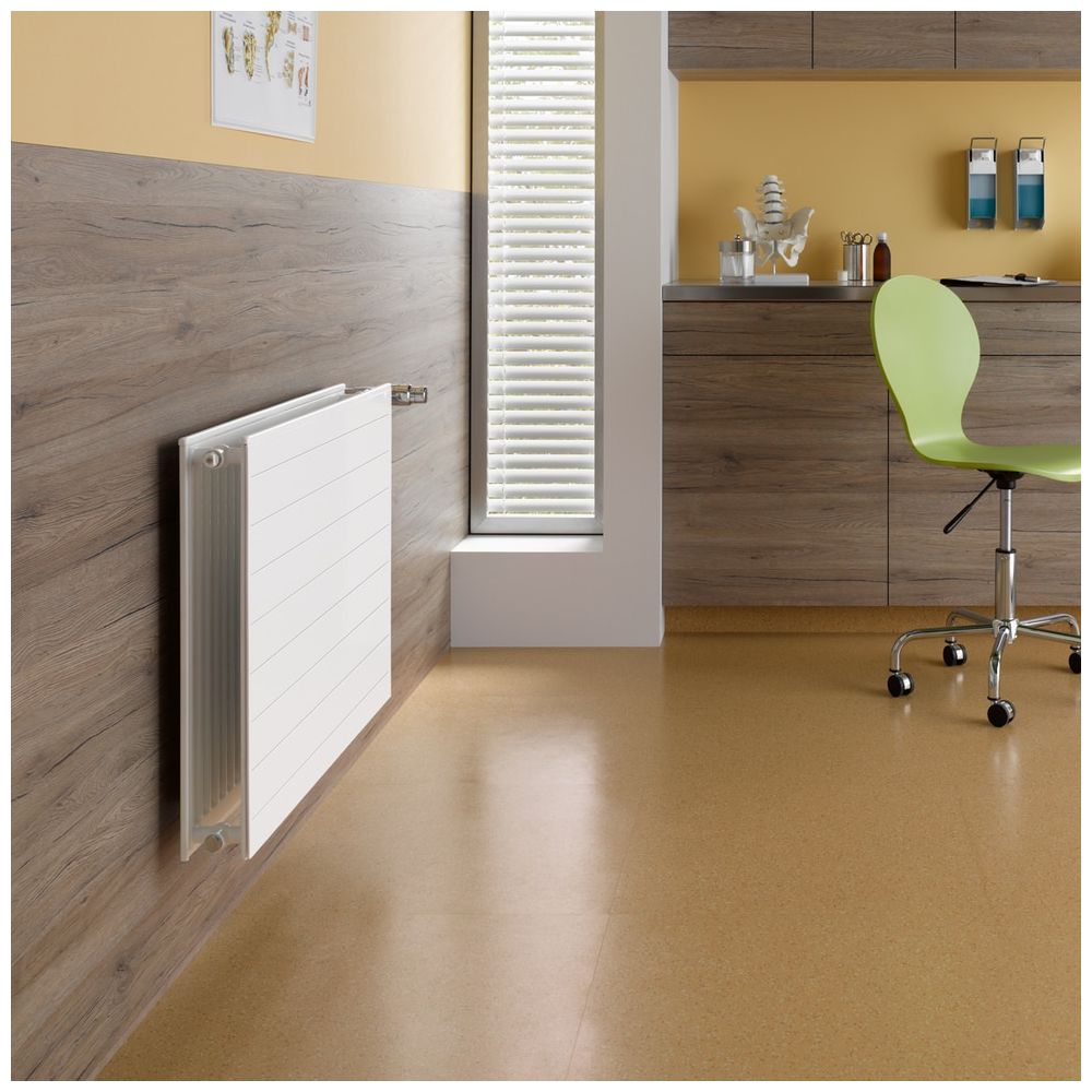 Radiateur plat Kermi Line-V therm-x2 Hygiene, profil fin, type 30, 505x157x1805 mm, 2060W à 75/65/20, vanne à gauche, BK, blanc