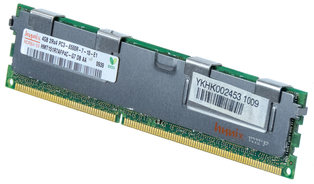 HYNIX HMT151R7AFP4C-G7 4 Go DDR3 1066 MHz PC3-8500 ECC