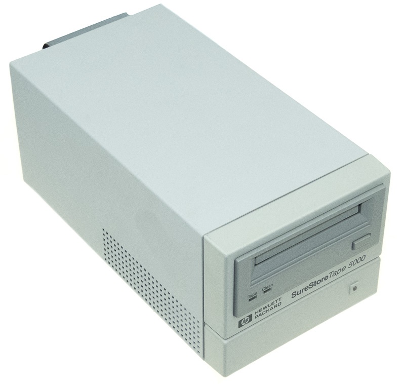 HP SureStore TAPE 5000 C1521H C1521-60013 DDS-1 2/4 Go 4 mm SCSI