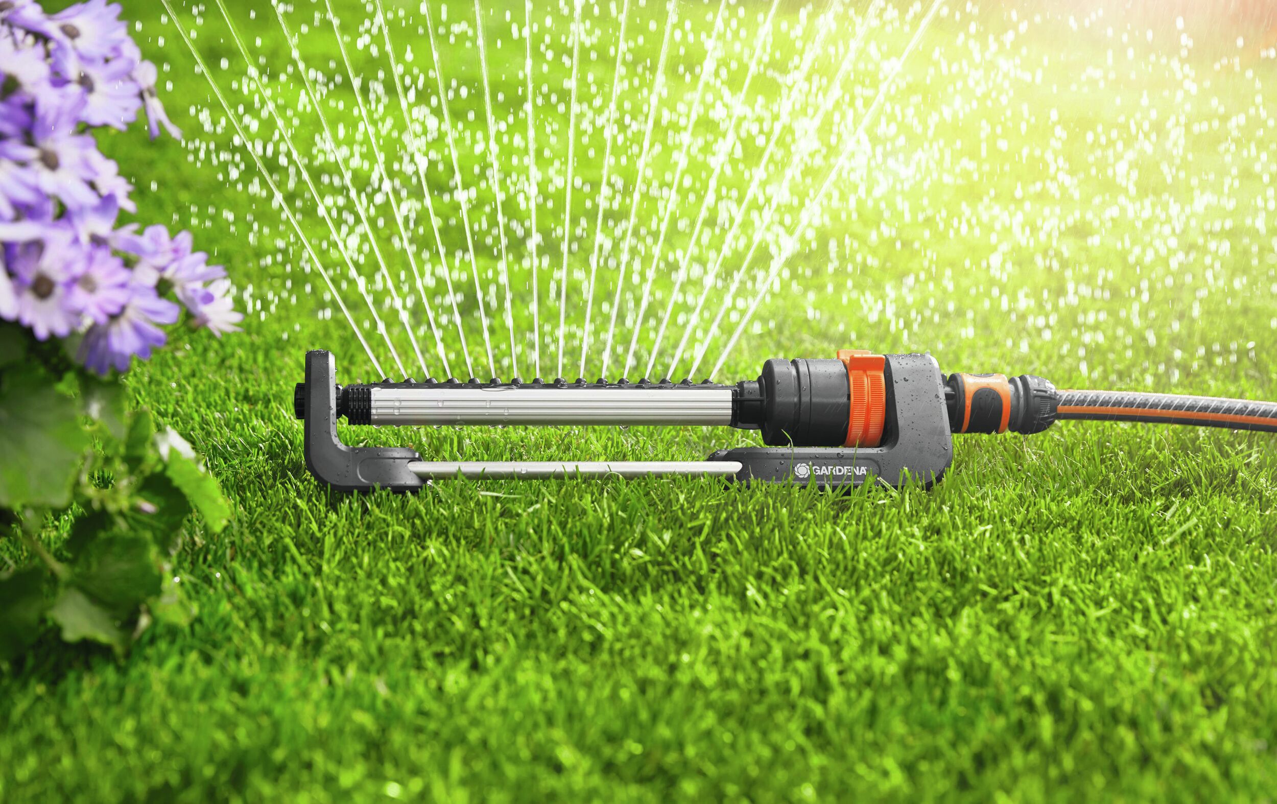 Gardena Aqua M Arroseur carré 18702-20, arrose jusqu’à 250 m²
