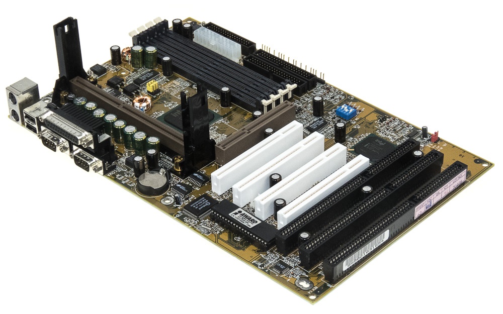GIGABYTE GA-686LX4 SDRAM SLOT 1 ATX ISA PCI