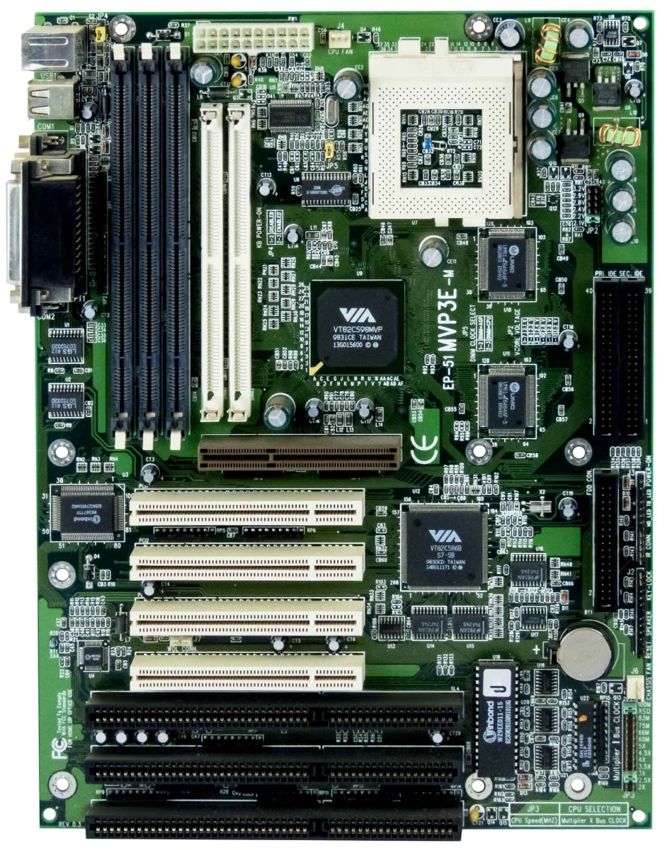 EPOX EP-51MVP3E-M CARTE MÈRE ATX SOCKET 7 SDRAM FPM/EDO DRAM + SDRAM ISA PCI AGP