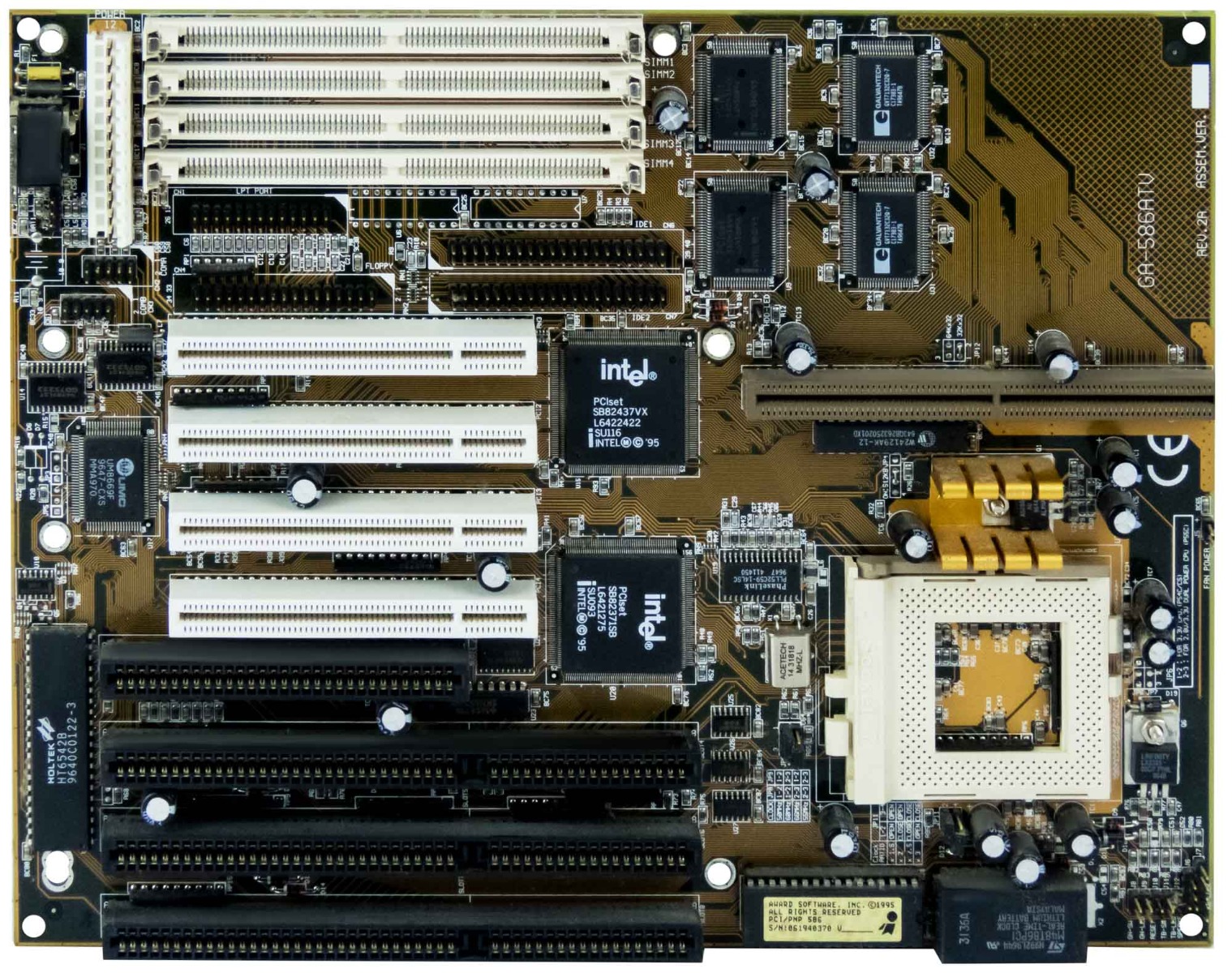 CARTE MÈRE GIGABYTE GA-586ATV REV.2A SOCKET 7 FPM/EDO DRAM ISA PCI Baby-AT