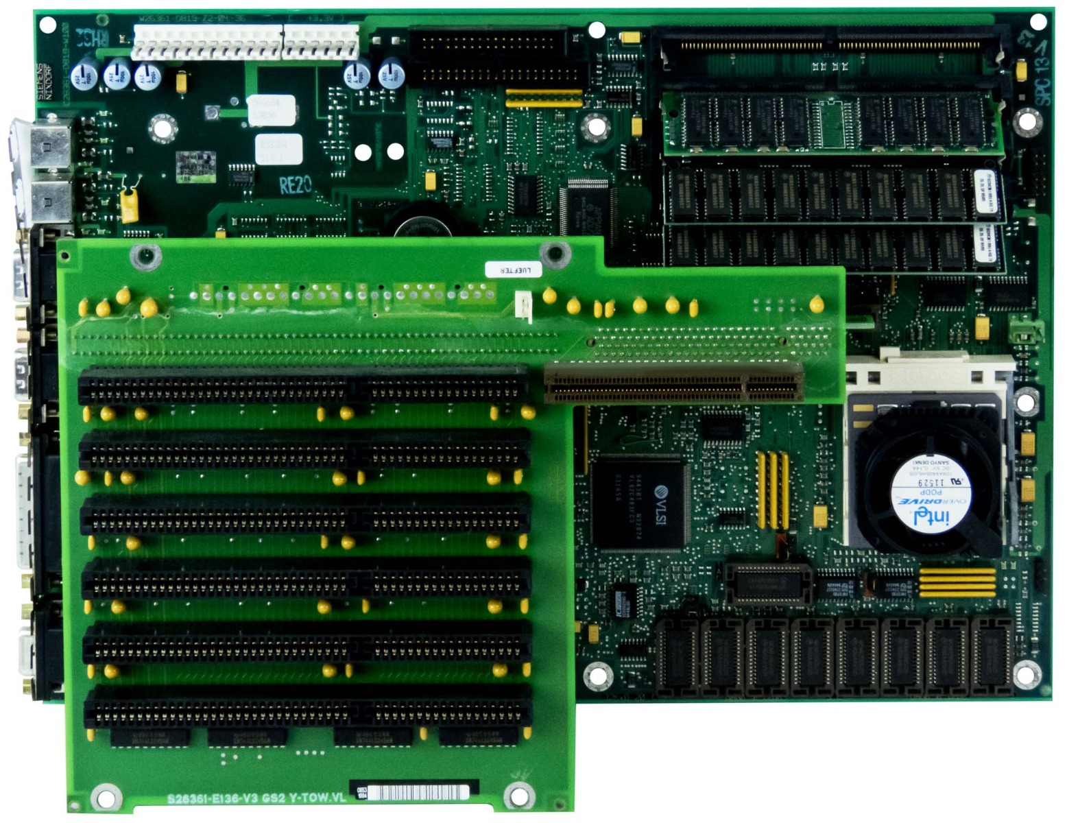 FUJITSU SIEMENS S26361-D819-B31 GS4A + CPU + SIMM RAM