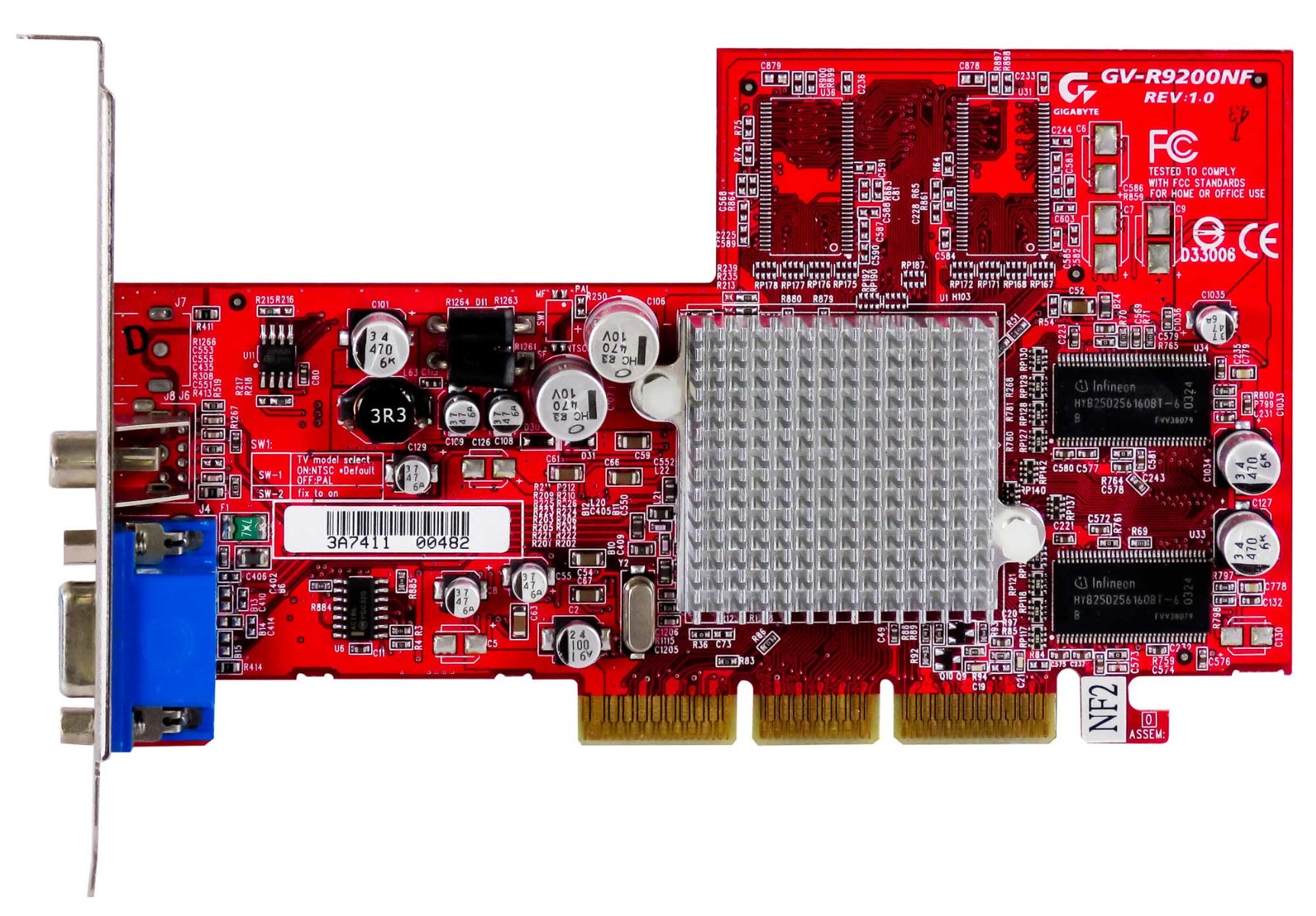 GIGABYTE ATI Radeon 9200 128 Mo GV-R9200NF AGP