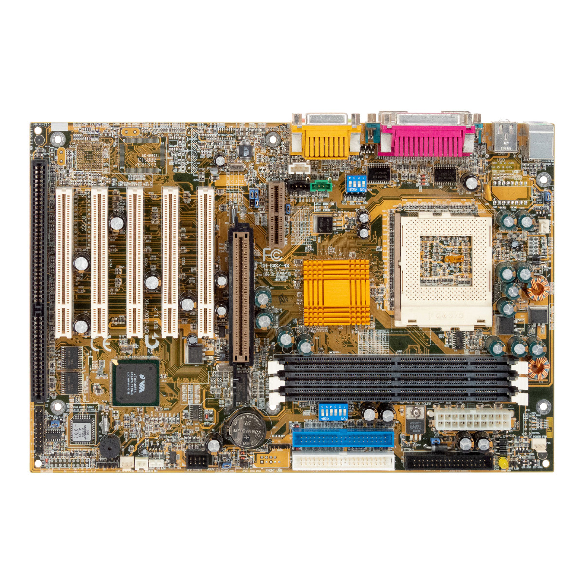 GIGABYTE GA-6VX7-4X Révision 1.2 SOCKET 370 SDRAM AGP PCI ISA AMR ATX