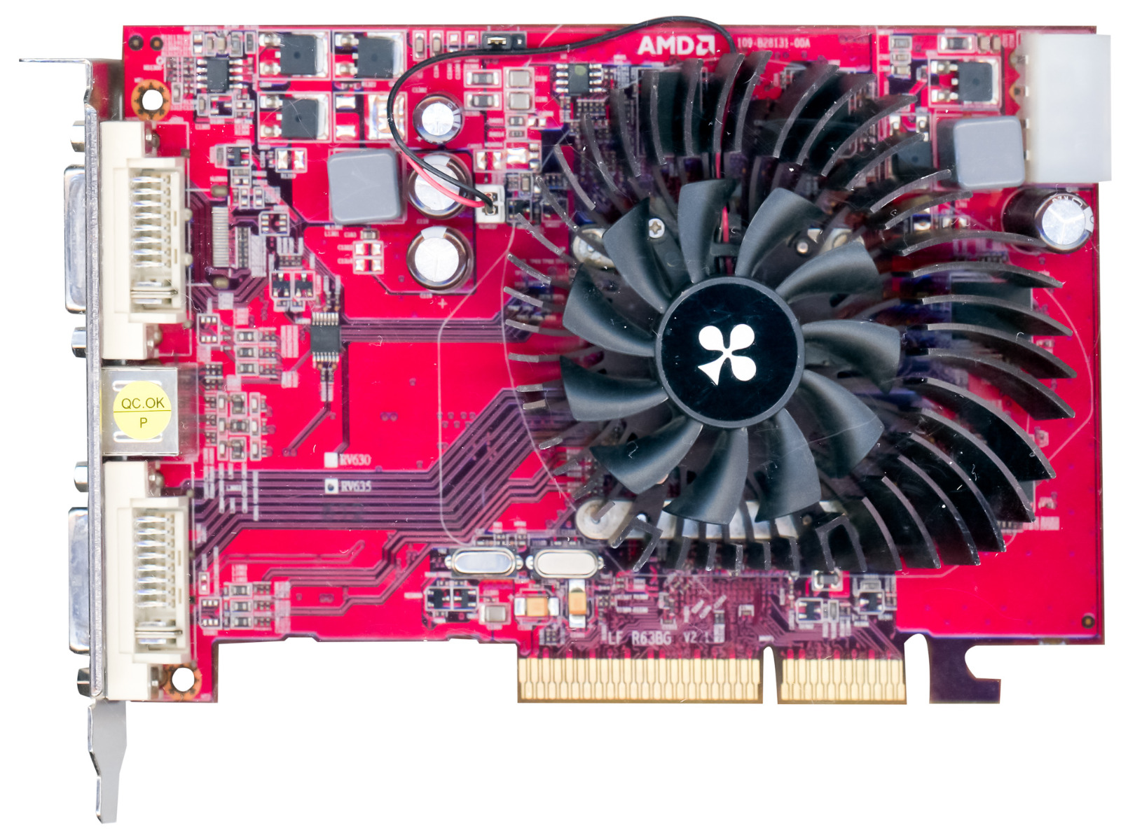 CLUB 3D Radeon HD 3650 512 Mo GDDR2 AGP CGA-3652DDY