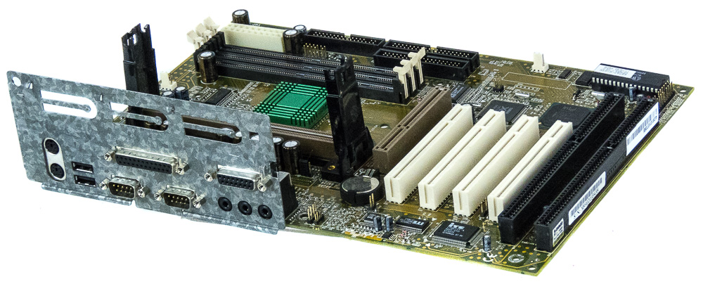 CHAINTECH 6BTA2-H103N SLOT1 DDR AGP PCI ISA ATX