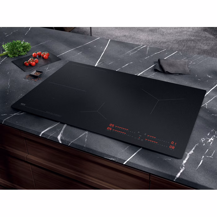 Plaque de cuisson à induction AEG TI84IB10IZ 7000 SenseBoil SaphirMatt® 80 cm