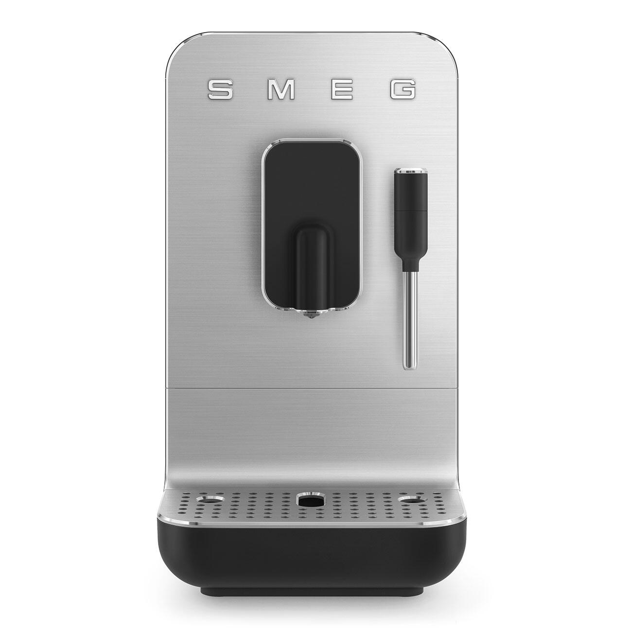 Machine à café automatique SMEG avec fonction vapeur BCC02BLMEU, Noir